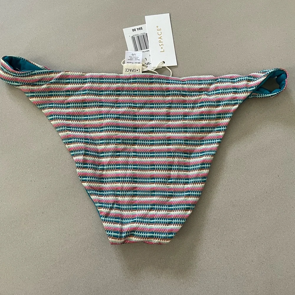 NWT L*Space Pique Stripe Camelia Top (D) & Camacho Bottom (L) - Picture 8 of 9